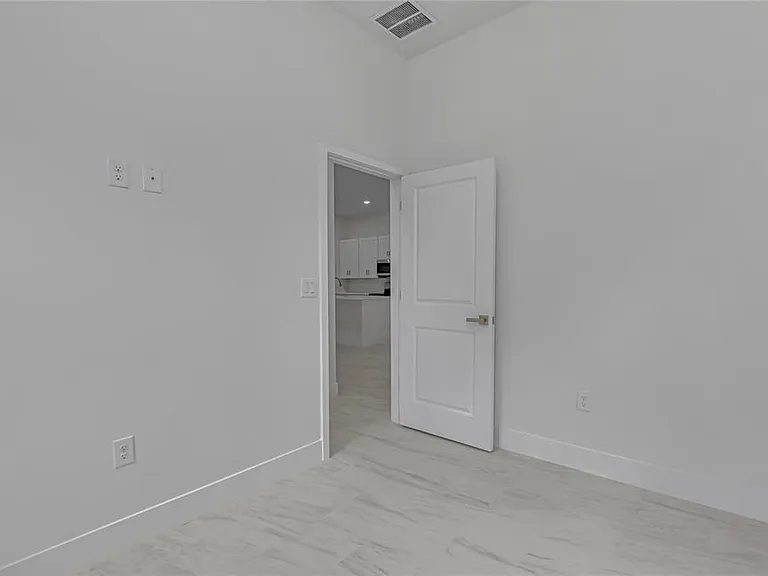 4592 SW Channel Heights Ct — Photo 17