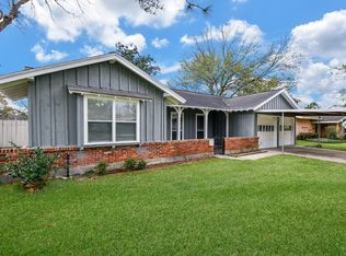 6817 Roos Rd, Houston, TX 77074
