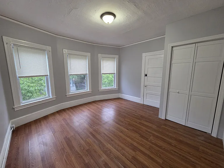 186 Bell St #2 — Photo 10