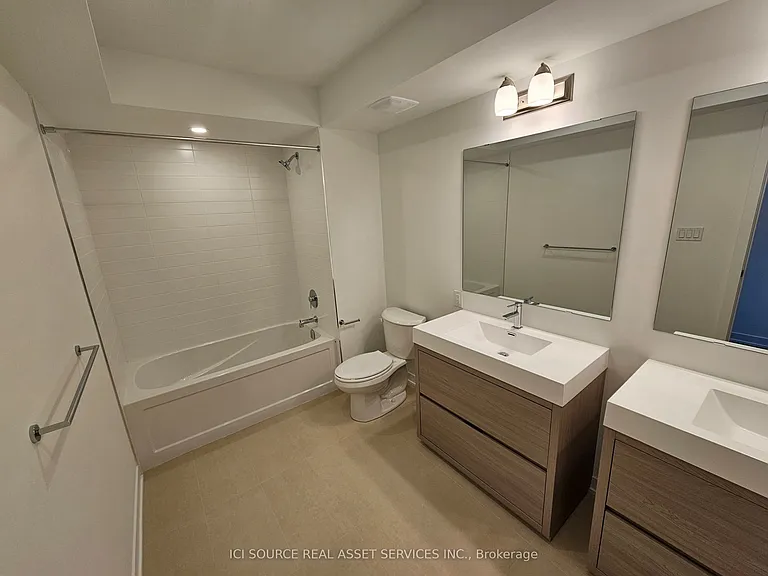 70 Green Gardens Blvd #2 — Photo 6