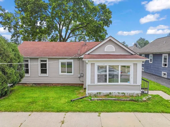 523 Batavia Ave, Aurora, IL 60506