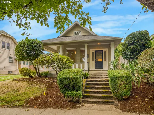 1557 N Skidmore St, Portland, OR 97217