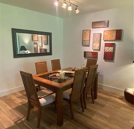 4th image of 4280 Oaks Ter APT 101