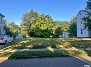 729 S West St, Jacksonville, IL 62650