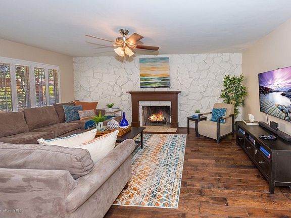 4th image of 4807 Rosemont Ave