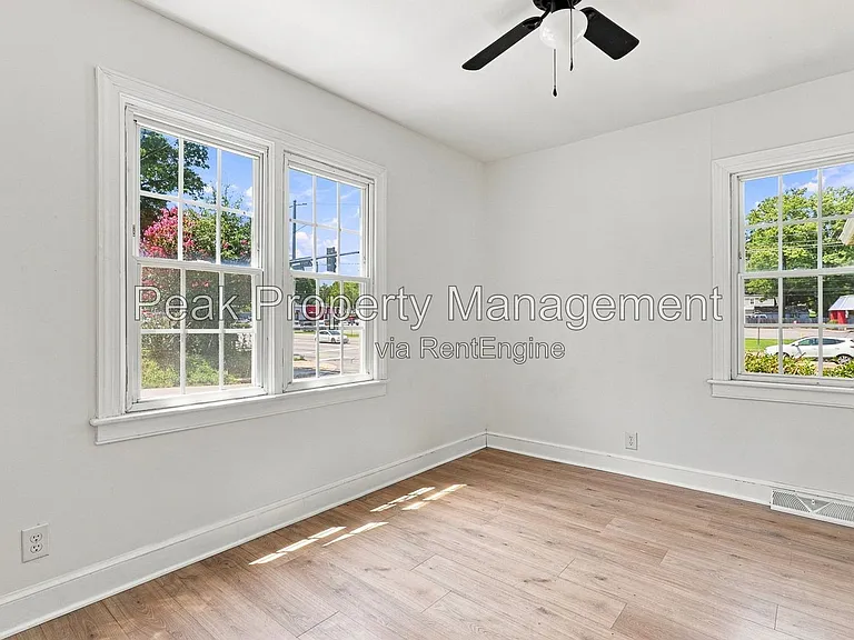2958 Winston Churchill Dr — Photo 12