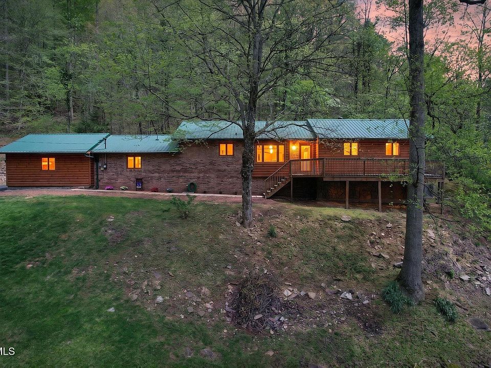 1st image of 603 Blue Springs Rd