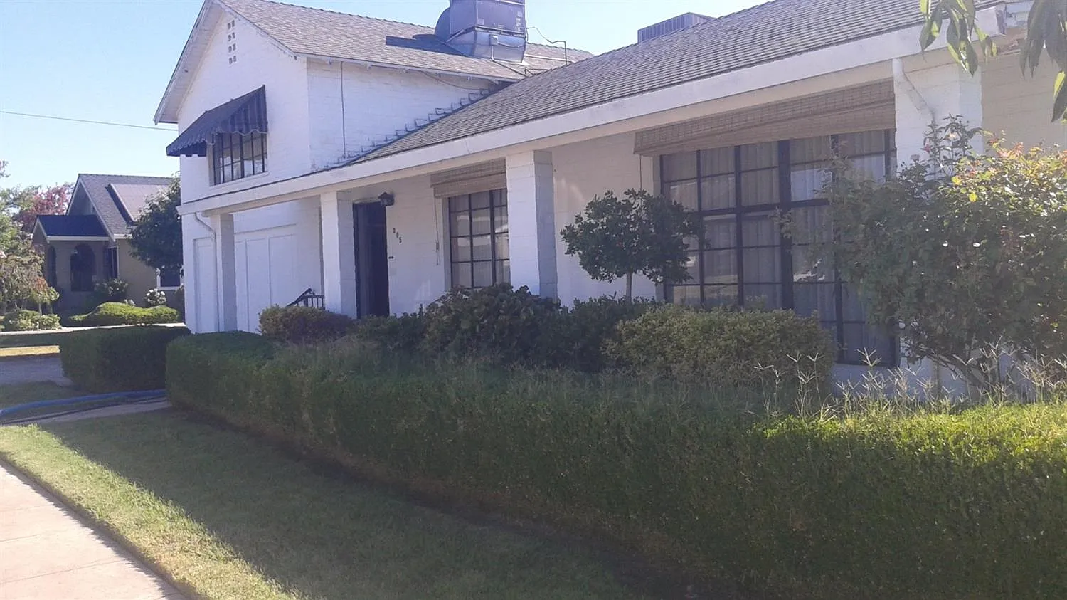 205 Laurel Ave photo 1