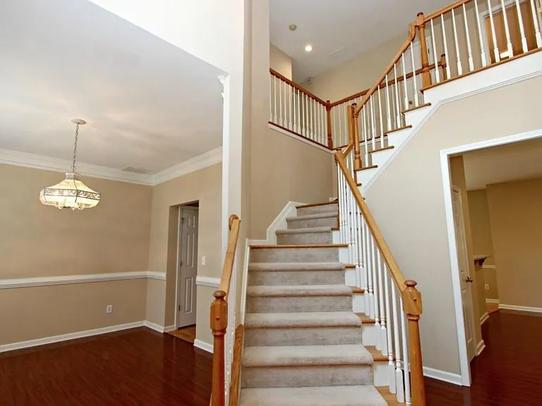 4310 Canterbury Walk Dr — Photo 4
