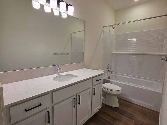 4th image of 939 Britschgi Street #52