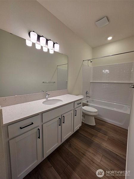 4th image of 939 Britschgi Street #52