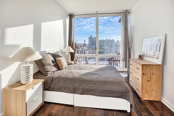 Sold by Compass | media 5