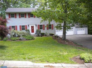 1824 N Adams St, Pottstown, PA 19464