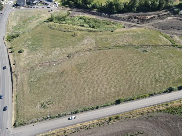 N Phoenix Rd, Medford, OR 97504