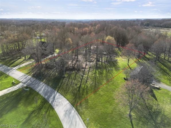 Sassafras Trl, North Lima, OH 44452