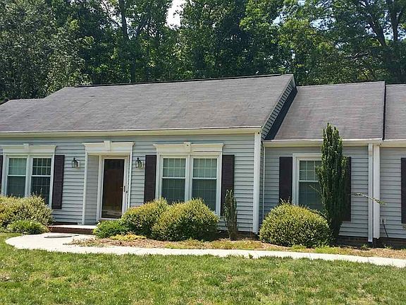 2nd image of 4933 Coach Hill Dr