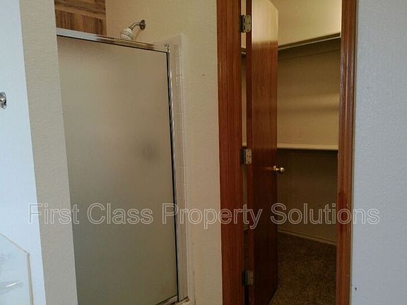 4th image of 2208 SW 138th St