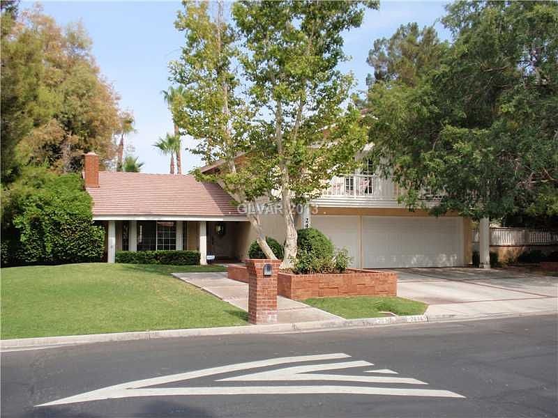 1st image of 2414 Greens Ave