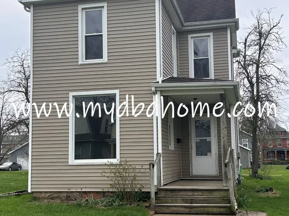 1320 Woodbine Pl, Fort Wayne, IN 46803