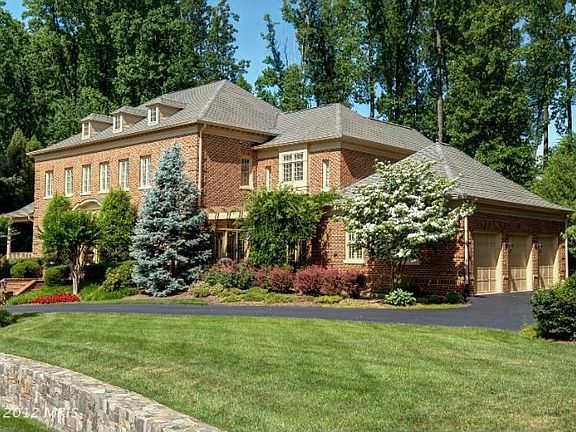 2nd image of 932 Dominion Reserve Dr