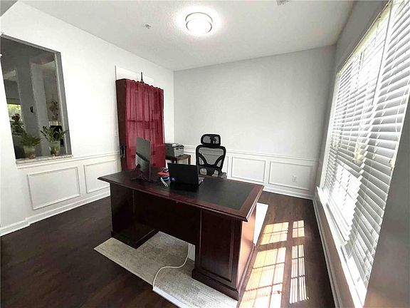 2nd image of 2851 Ashleigh Ln