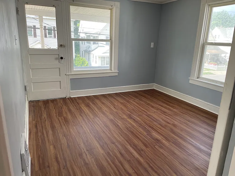 110 Endicott Ave #1 — Photo 6