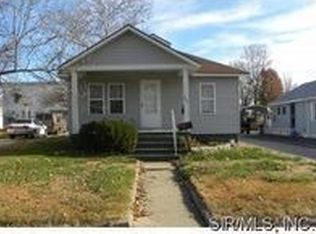 547 Hamilton Ave, Wood River, IL 62095