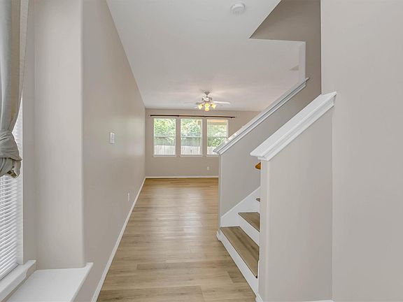 5th image of 163 N Burberry Park Cir