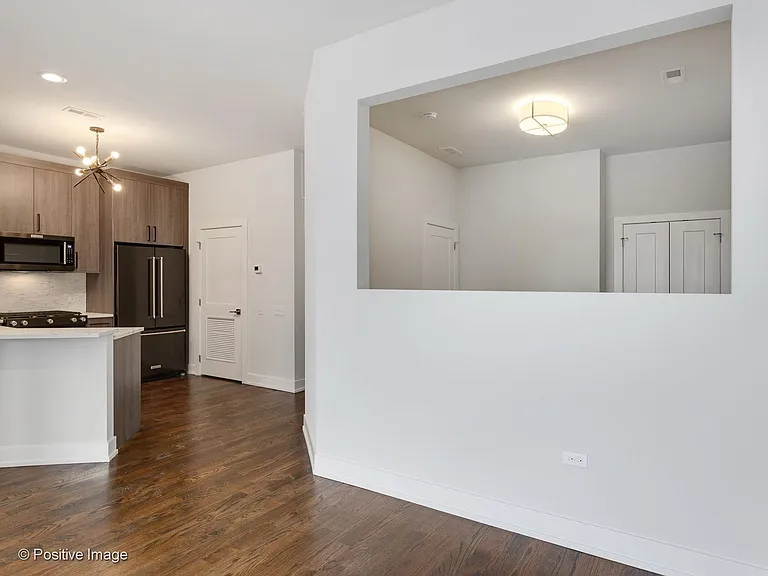 1511 N Sedgwick St — Photo 12