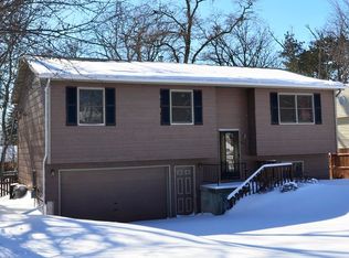 8917 Memory Trl, Wonder Lake, IL 60097