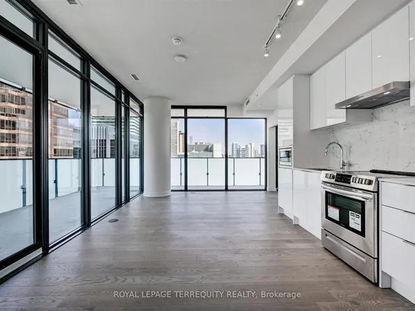 25 Richmond St E #2911, Toronto, ON M5C 0A6