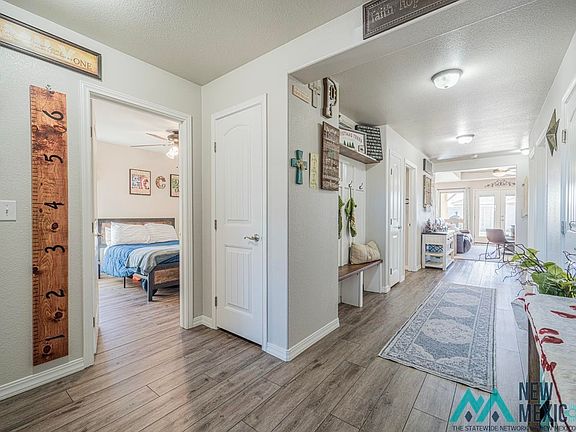 4th image of 1419 W Ponderosa Dr