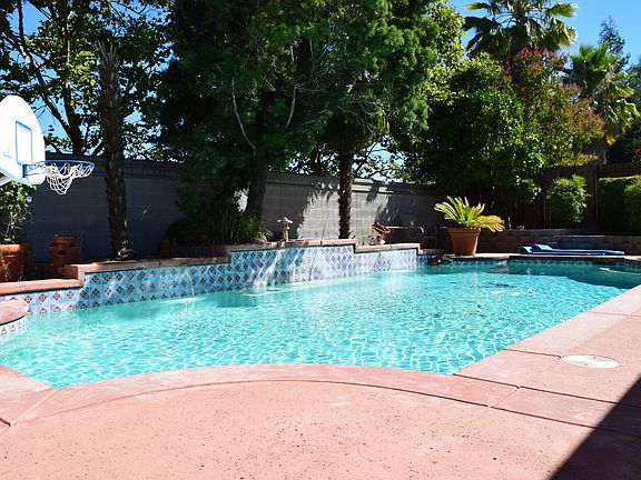5th image of 436 Caldarella Cir