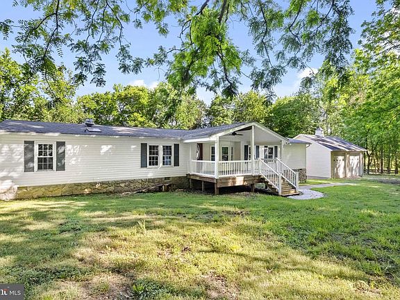 4th image of 3303 Danbury Cir