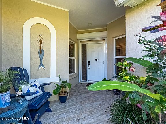 5th image of 155 Aquarina Blvd