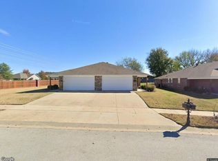240 N Marietta Way, Fayetteville, AR 72730