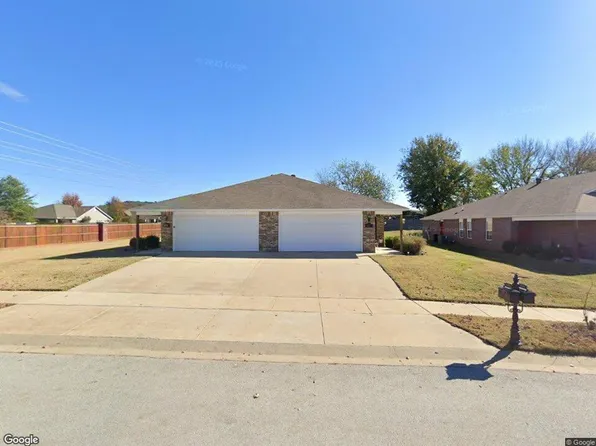 240 N Marietta Way, Fayetteville, AR 72730