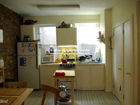15 GARDEN St. #2 Boston - Beacon Hill Unit Photo 3
