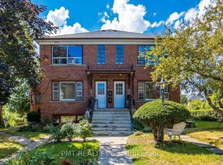 58 Leyton Ave #6, Toronto, ON M1L 3T7
