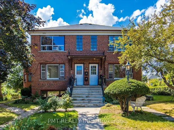 58 Leyton Ave #6, Toronto, ON M1L 3T7