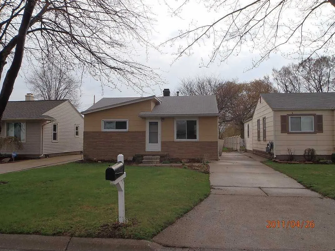 6029 Roosevelt St photo 1