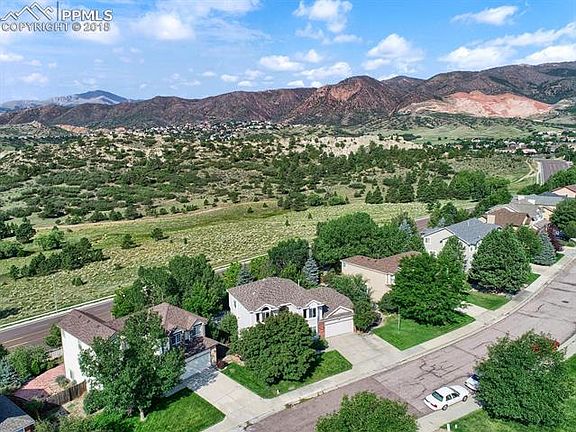 2nd image of 1695 Smoke Ridge Dr