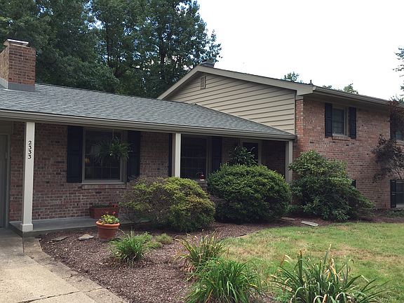 2nd image of 2333 Powell Ave