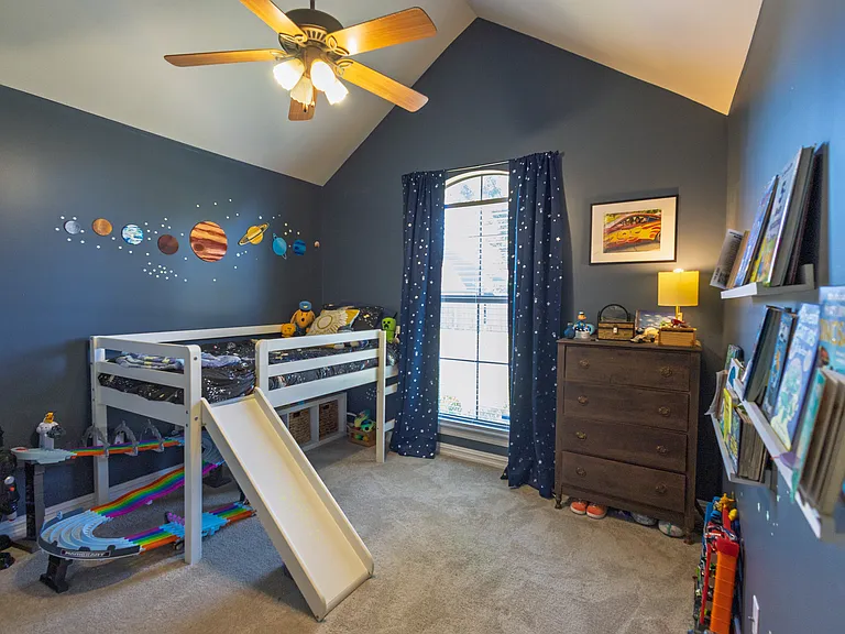 303 Spike Ln — Photo 15