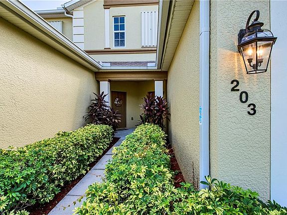 3rd image of 14776 Calusa Palms Dr APT 203