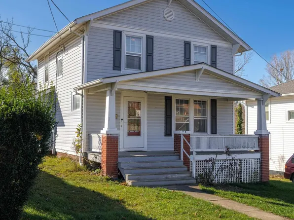 702 Gypsy Ave, Staunton, VA 24401