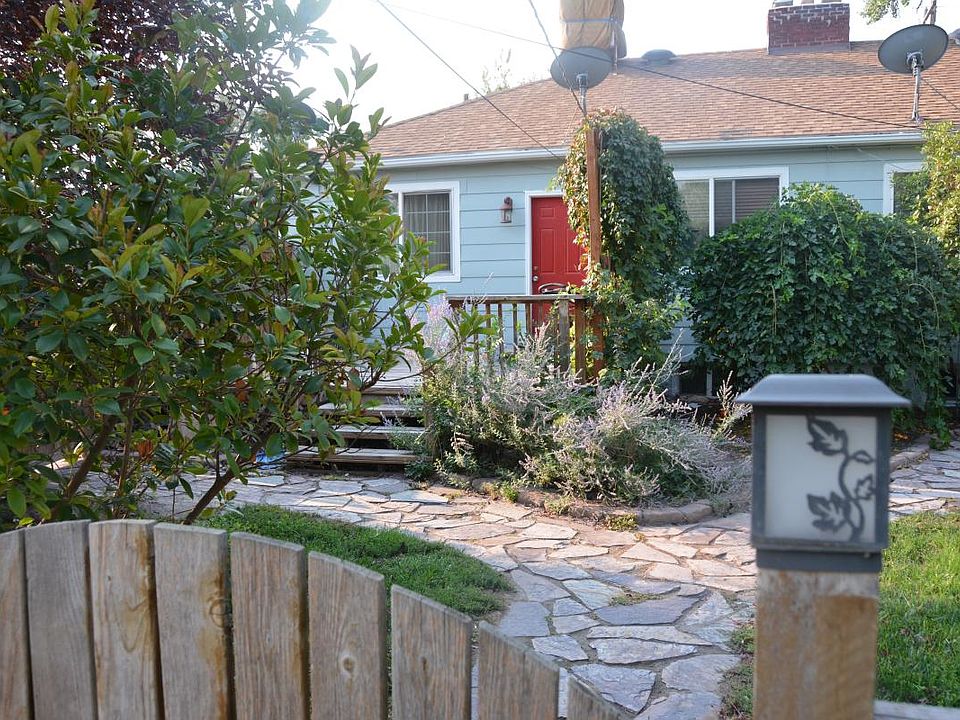 duplex with amazing yard