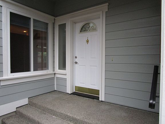 2nd image of 5201 Ivy Hill Ln SE