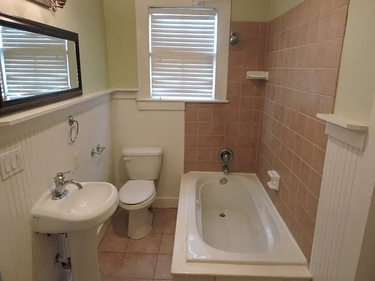 1320 Perkins Rd — Photo 15
