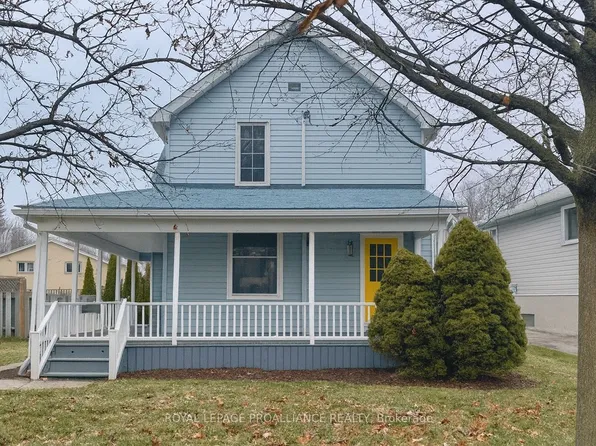 32 McNichol Ave, Quinte West, ON K8V 2R6